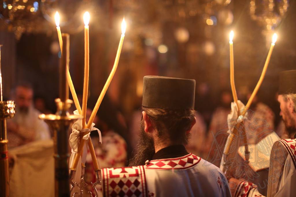 Călugărul și lumânările